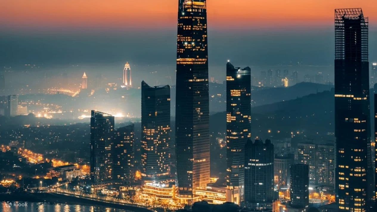 Изображение "Qingdao Clouds Sky City Sightseeing Hall" (Циндао)